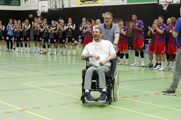 Charity match for the seriously ill OSC handball player Julian Kamp FOR EDITORIAL PURPOSES ONLY EDITORIAL USE ONLY p Charity match for the seriously ill OSC Rheinhausen player Julian Kamp against HSG Krefeld on Friday, August 8, 2025 in Duisburg Germany NRW Duisburg Copyright KerstinxBögeholz Copyright: KerstinxBögeholz doc81vcr5a2fa1nclh5hus ,EDITORIAL USE ONLY Copyright: KerstinxBögeholz