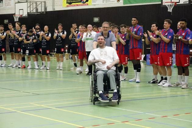 Charity match for the seriously ill OSC handball player Julian Kamp FOR EDITORIAL PURPOSES ONLY EDITORIAL USE ONLY p Charity match for the seriously ill OSC Rheinhausen player Julian Kamp against HSG Krefeld on Friday, August 8, 2025 in Duisburg Germany NRW Duisburg Copyright KerstinxBögeholz Copyright: KerstinxBögeholz doc81vcr5cg9fnzcp7hdxz ,EDITORIAL USE ONLY Copyright: KerstinxBögeholz