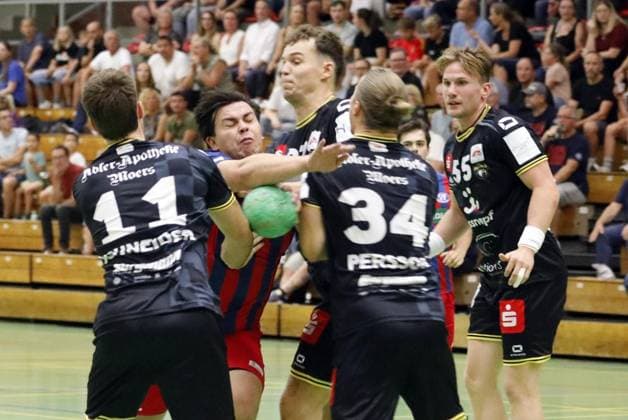 Charity match for the seriously ill OSC handball player Julian Kamp FOR EDITORIAL PURPOSES ONLY EDITORIAL USE ONLY p Charity match for the seriously ill OSC Rheinhausen player Julian Kamp against HSG Krefeld on Friday, August 8, 2025 in Duisburg Germany NRW Duisburg Copyright KerstinxBögeholz Copyright: KerstinxBögeholz doc81vcr5f51pzvululm21 ,EDITORIAL USE ONLY Copyright: KerstinxBögeholz
