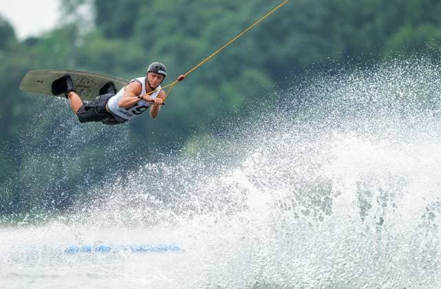 (250809) -- CHENGDU, Aug. 9, 2025 -- Leo Gatti of Italy competes during the men s cable wakeboard last chance qualifiers of Waterski & Wakeboard event at The World Games 2025 in Chengdu, southwest China s Sichuan Province, Aug. 9, 2025. ) (SP)CHINA-CHENGDU-THE WORLD GAMES 2025-WATERSKI & WATERBOARD-MEN S-CABLE WAKEBOARD-LAST CHANCE QUALIFIERS (CN) BeixHe 