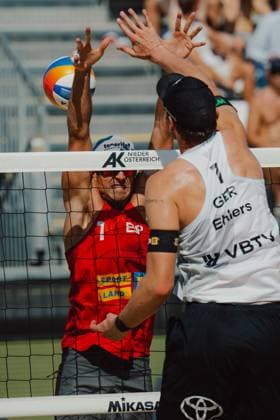 Beach volleyball, Beachvolleyball - Baden Challenge BADEN,AUSTRIA,09.AUG.25 - BEACH VOLLEYBALL - FIVB World Tour - Baden Challenge. Image shows Alejandro Huerta Pastor (ESP) and Nils Ehlers (GER).  GEPAxpictures xAlexanderxSolc