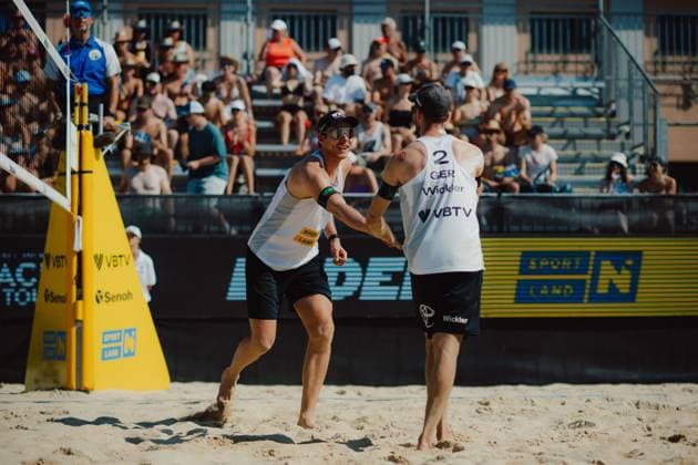 Beach volleyball, Beachvolleyball - Baden Challenge BADEN,AUSTRIA,09.AUG.25 - BEACH VOLLEYBALL - FIVB World Tour - Baden Challenge. Image shows Nils Ehlers (GER) and Clemens Wickler (GER).  GEPAxpictures xAlexanderxSolc