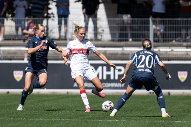 v li Feli Delacauw TSG Hoffenheim, 24 , Janina Hechler VfB Stuttgart, 16 , Laura Gloning TSG Hoffenheim, 20 GER, VfB Stuttgart vs TSG 1899 Hoffenheim, Football, Women, Test match, Friendly match, 2025 2026 season, 09 08 2025, GER, VfB Stuttgart vs TSG 1899 Hoffenheim, Football, Women, Test match, Friendly match, 2025 2026 season, 09 08 2025 Stuttgart Copyright: xEibner-Pressefoto WolfgangxFrankx EP_WFK