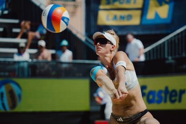 Beach volleyball, Beachvolleyball - Baden Challenge BADEN,AUSTRIA,09.AUG.25 - BEACH VOLLEYBALL - FIVB World Tour - Baden Challenge. Image shows Linda Bock (GER).  GEPAxpictures xAlexanderxSolc