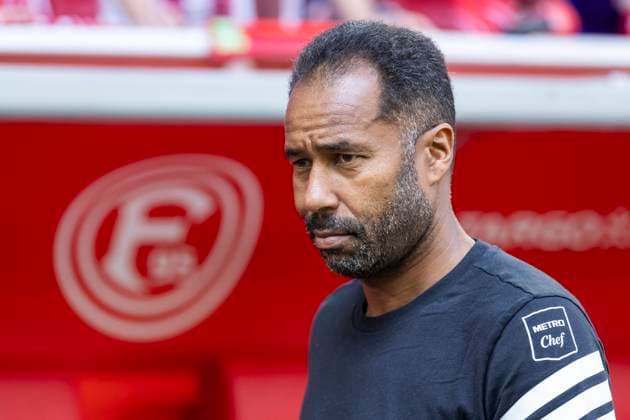2 Fußball Bundesliga, Fortuna Düsseldorf Hannover 96 09 08 2025 Daniel Thioune Fortuna Düsseldorf, Head Coach 2 Fußball Bundesliga, Fortuna Düsseldorf Hannover 96, 2 Spieltag, am 09 08 2025, Merkur Spiel Arena, Düsseldorf DFL regulations prohibit any use of photographs as image sequences and or quasi video Copyright: xBEAUTIFULxSPORTS Meuselx