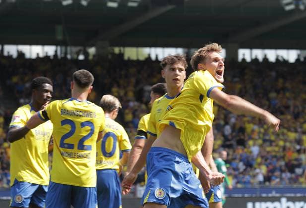1 1 by Lukas Frenkert Eintracht Braunschweig Football, Men, Season 2025 2026 2 BL, Eintracht Stadion, Eintracht Braunschweig vs Spielvereinigung Greuther Fuerth DFL REGULATIONS PROHIBIT ANY USE OF PHOTOGRAPHS AS IMAGE SEQUENCES AND OR QUASI VIDEO