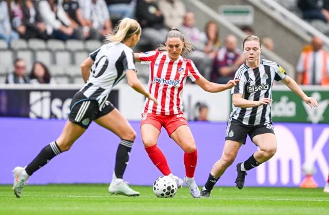 Vilde Boe Risa of Athletico Madrid Women and Emily Murphy of Newcastle United Women Newcastle United Women v Atletico Madrid Women, Pre Season Friendly, Football, St James Park, Newcastle, UK - 09 Aug 2025Newcastle St James Park United Kingdom EDITORIAL USE ONLY No use with unauthorised audio, video, data, fixture lists, club league logos or live services. Online in-match use limited to 120 images, no video emulation. No use in betting, games or single club league player publications. Copyright: xGreigxCowie Shutterstockx 15433744f