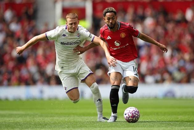 Manchester United, ManU v ACF Fiorentina 09 August 2025, Manchester - Pre-Season Football - Manchester United v ACF Fiorentina. Matheus Cunha of Manchester United (photo by Daniel Chesterton) Manchester UK *** Manchester United gegen ACF Fiorentina 09. August 2025, Manchester Vorsaison Fußball Manchester United gegen ACF Fiorentina Matheus Cunha von Manchester United Foto von Daniel Chesterton Manchester UK  Copyright: xDanielxChestertonxOffside