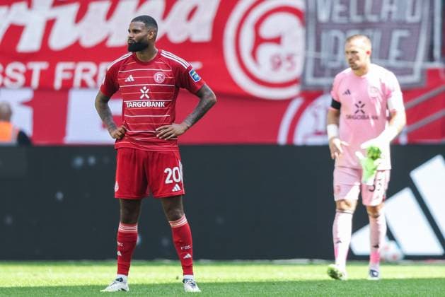 Soccer 2 Bundesliga 2 Matchday Fortuna Düsseldorf Hannover 96 on 09 08 2025 at Merkur Spiel Arena in Düsseldorf Jamil Siebert Düsseldorf disappointed after the match DFL regulations prohibit any use of photographs as image sequences and or quasi video xJRx