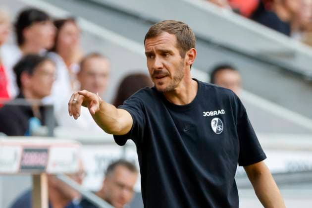 Julian Schuster SC Freiburg, Coach , Germany, Soccer, Test match, 2025 2026, SC Freiburg vs CA Osasuna, 09 08 2025, Europa Park Stadion , Freiburg im Breisgau, Germany Freiburg im Breisgau Europa Park Stadion Baden Wuerttemberg Germany Copyright: xGrantxHubbsx