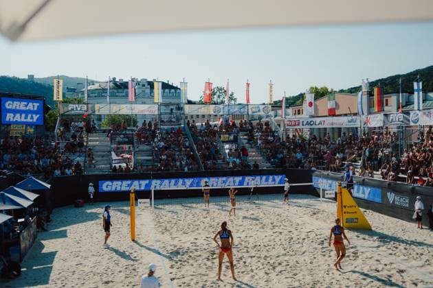Beach volleyball, Beachvolleyball - Baden Challenge BADEN,AUSTRIA,09.AUG.25 - BEACH VOLLEYBALL - FIVB World Tour - Baden Challenge. Image shows an overview of the Center Court.  GEPAxpictures xAlexanderxSolc