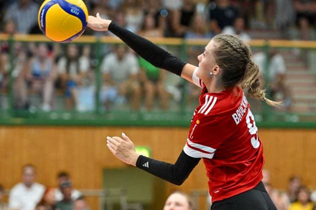 VOLLEYBALL - CEV EURO Quali, AUT vs MKD HARTBERG,AUSTRIA,09.AUG.25 - VOLLEYBALL - CEV Women s European Volleyball Championship 2026, qualification, OEVV international match, Länderspiel, Nationalmannschaft Austria vs North Macedonia. Image shows Marie Bruckner (AUT).  GEPAxpictures xAvnixRetkoceri