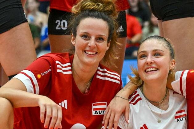 VOLLEYBALL - CEV EURO Quali, AUT vs MKD HARTBERG,AUSTRIA,09.AUG.25 - VOLLEYBALL - CEV Women s European Volleyball Championship 2026, qualification, OEVV international match, Länderspiel, Nationalmannschaft Austria vs North Macedonia. Image shows the rejoicing of Srna Vardjan and Eva Stabentheiner (AUT).  GEPAxpictures xAvnixRetkoceri