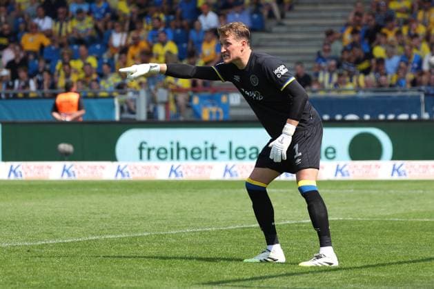 Braunschweig vs Fürth, 2 BL Braunschweig, 09 08 2025, FUßBALL Eintracht Braunschweig vs SpVgg Greuther Fürth, 2 BL, Season 2025 26 Goalkeeper Ron Thorben Hoffmann Eintracht Braunschweig Braunschweig