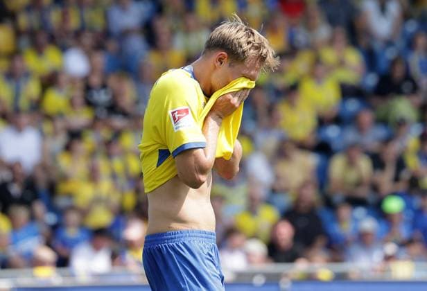 Lukas Frenkert Eintracht Braunschweig Football, Men, Season 2025 2026 2 BL, Eintracht Stadion, Eintracht Braunschweig vs Spielvereinigung Greuther Fuerth 3 2 DFL REGULATIONS PROHIBIT ANY USE OF PHOTOGRAPHS AS IMAGE SEQUENCES AND OR QUASI VIDEO
