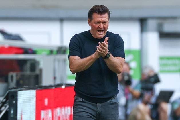 2 Bundesliga Fortuna Düsseldorf Hannover 96 on 09 08 2025 at Merkur Spiel Arena in Düsseldorf Coach Christian Titz Hannover is satisfied MH