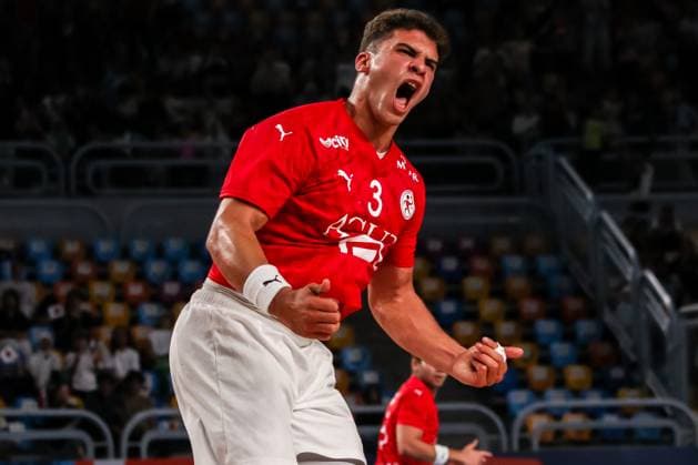 August 9, 2025, Cairo, Cairo, Egypt: ADEL ELETTER The Egyptian Handball Player During 11TH IHF Men s World Championship, WM, Weltmeisterschaft U19 Egypt 2025 Match Between Egypt And Japan At Cairo Stadium Main Hall Cairo Egypt - ZUMAe138 20250809_zsp_e138_055 Copyright: xBassemxElziatyx