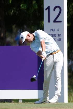 MEMPHIS, TN - AUGUST 09: Sam Stevens of the United States hits his drive on No. 12 during the third round of the FedEx St. Jude Championship, August 9, 2025, at TPC Southward in Memphis, Tennessee. (Photo by Matthew Maxey Icon Sportswire) GOLF: AUG 09 PGA, Golf Herren FedEx Cup Playoffs - FedEx St. Jude Championship EDITORIAL USE ONLY Icon250809007