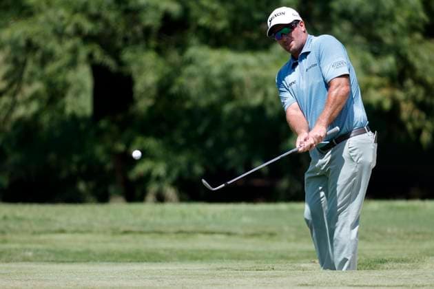 MEMPHIS, TN - AUGUST 09: Ryan Fox of New Zealand stands in the bunker as he hits a chip shot on No. 10 during the third round of the FedEx St. Jude Championship, August 9, 2025, at TPC Southward in Memphis, Tennessee. (Photo by Matthew Maxey Icon Sportswire) GOLF: AUG 09 PGA, Golf Herren FedEx Cup Playoffs - FedEx St. Jude Championship EDITORIAL USE ONLY Icon250809017