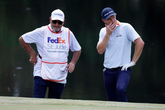 MEMPHIS, TN - AUGUST 09: Justin Rose of England and his caddie react after his second shot went in the water on No. 9 during the third round of the FedEx St. Jude Championship, August 9, 2025, at TPC Southward in Memphis, Tennessee. (Photo by Matthew Maxey Icon Sportswire) GOLF: AUG 09 PGA, Golf Herren FedEx Cup Playoffs - FedEx St. Jude Championship EDITORIAL USE ONLY Icon250809048