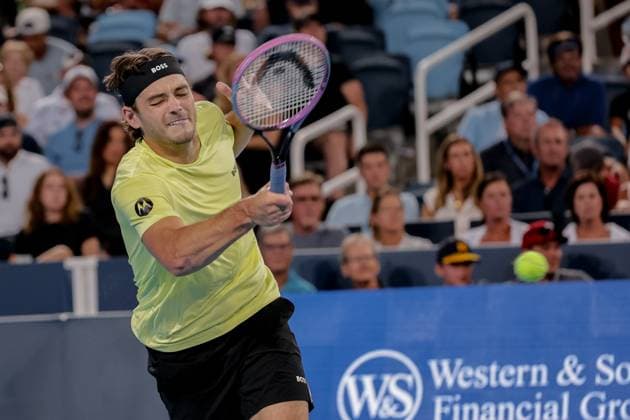 August 9, 2025, Mason, Ohio, U.S: Taylor Fritz (USA) hits a forehand shot during SaturdayÃ¢â‚¬â ¢s second round of the Cincinnati Open at the Lindner Family Tennis Center, Mason, Oh. Mason U.S - ZUMAs304 20250809_zaf_s304_018 Copyright: xScottxStuartx