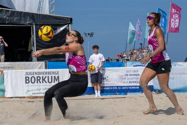 Rock The Beach Tour Borkum, 09 08 2025 Elea Beutel, Leonie Klinke Rock The Beach Tour Borkum on 09 08 2025 Copyright: xBEAUTIFULxSPORTS PeterxWeberx