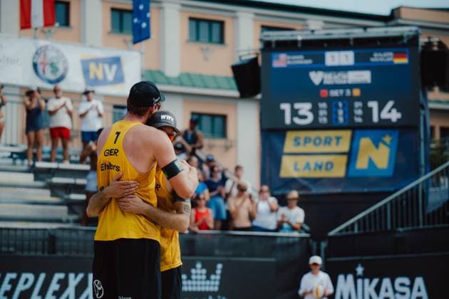 Beach volleyball, Beachvolleyball - Baden Challenge BADEN,AUSTRIA,10.AUG.25 - BEACH VOLLEYBALL - FIVB World Tour - Baden Challenge. Image shows the rejoicing of Nils Ehlers (GER) and Clemens Wickler (GER).  GEPAxpictures xAlexanderxSolc