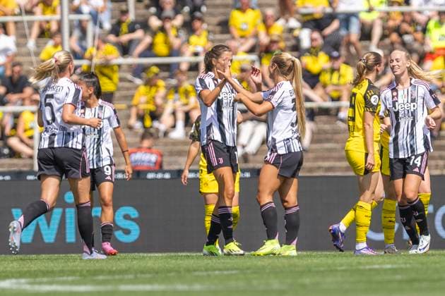 Test match women Borussia Dortmund Juventus Turin 10 08 2025 Cheering after the goal to 0 1 by Abi Brighton Juventus Turin, 33 in the test match between Borussia Dortmund and Juventus Turin, on 10 08 2025, Stadion Rote Erde, Dortmund Copyright: xBEAUTIFULxSPORTS Meuselx