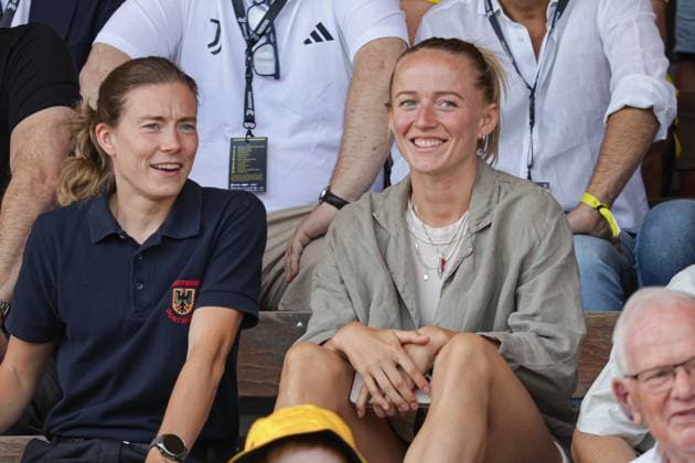 10 08 2025, xfanx, football test match, Borussia Dortmund women Juventus Turin women v l the second national player Lea Schüller Schueller Germany in the stands DFL DFB REGULATIONS PROHIBIT ANY USE OF PHOTOGRAPHS as IMAGE SEQUENCES and or QUASI VIDEO Dortmund mfan