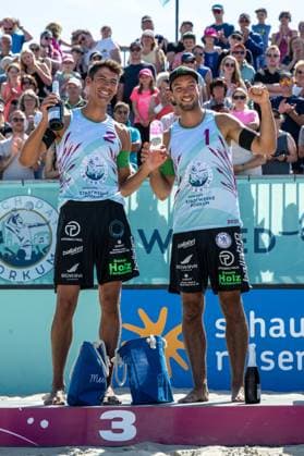 Rock The Beach Tour Borkum, 10 08 2025 Valentin Schneckenburger, Kim Huber Rock The Beach Tour Borkum on 10 08 2025 Copyright: xBEAUTIFULxSPORTS PeterxWeberx