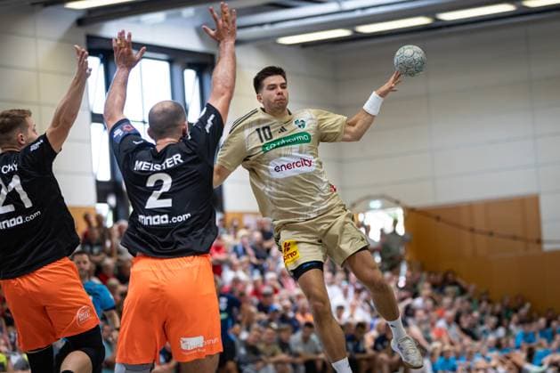 IHC 2025 Kadetten Schaffhausen vs TSV Hannover Burgdorf 10 08 25 IHC 2025 Kadetten Schaffhausen vs TSV Hannover Burgdorf, KGS Sporthalle on 10 08 25 Copyright: xBEAUTIFULxSPORTS MarioxM.xKobergx