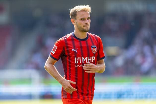 Clipping of Leonardo Scienza FC Heidenheim, 08 in sunlight, GER, 1 FC Heidenheim vs Parma Calcio, Football, Max Liebhaber Pokal, 2025 2026, 09 08 2025, DFL DFB REGULATIONS PROHIBIT ANY USE OF PHOTOGRAPHS AS IMAGE SEQUENCES AND OR QUASI VIDEO, GER, 1 FC Heidenheim vs Parma Calcio, Football, Max Liebhaber Pokal, 2025 2026, 09 08 2025 Heidenheim Copyright: xEibner-Pressefoto JanixPlessx EP_JPL