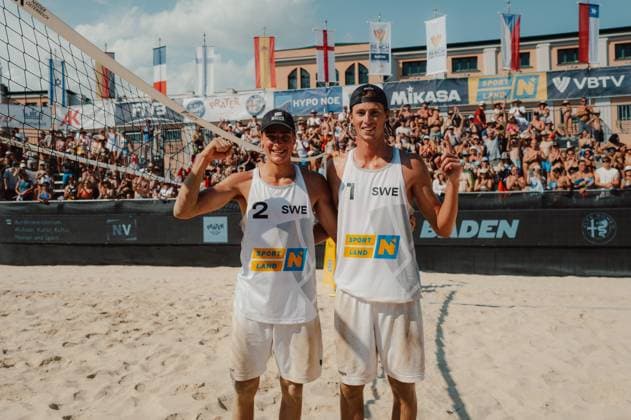 Beach volleyball, Beachvolleyball - Baden Challenge BADEN,AUSTRIA,10.AUG.25 - BEACH VOLLEYBALL - FIVB World Tour - Baden Challenge. Image shows the rejoicing of Elmer Andersson (SWE) and Jacob Hoelting Nilsson (SWE).  GEPAxpictures xAlexanderxSolc