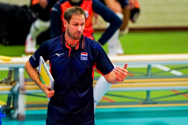 2025-08-10 Netherlands v Germany - Friendly WIJCHEN, NETHERLANDS - AUGUST 10: Head Coach Felix Koslowski of The Netherlands gestures during the Friendly match between Netherlands and Germany at Sportcentrum Arcus on August 10, 2025 in Wijchen, Netherlands. Wijchen Sportcentrum Arcus Netherlands Content not available for redistribution in The Netherlands directly or indirectly through any third parties. Copyright: xAndrexWeeningx