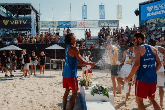 Beach volleyball, Beachvolleyball - Baden Challenge BADEN,AUSTRIA,10.AUG.25 - BEACH VOLLEYBALL - FIVB World Tour - Baden Challenge. Image shows the rejoicing of Calvin Aye (FRA).  GEPAxpictures xAlexanderxSolc
