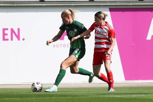 VfL Union Berlin, Women Wolfsburg, 10 08 2025, FOOTBALL VfL Wolfsburg vs Union Berlin, Test match, Season 2025 26 Camilla Küver VfL Wolfsburg , Eileen Campbell Union Berlin Wolfsburg