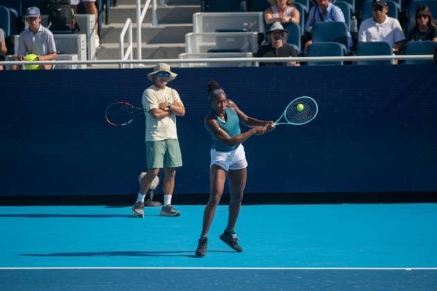 Cincinnati Open: Coco Gauff Practice On Center Court Coco Gauff practices on Center Court prior to her second-round match at the Cincinnati Open in Mason, Ohio, on August 10, 2025. Mason United States  Copyright: xJasonxWhitmanx originalFilename:whitman-cincinna250810_npuEv.jpg