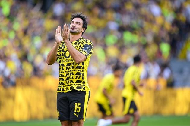 Sport Bilder des Tages 10.08.2025, Fussball, Saison 2025 2026, Saisoneröffnung Borussia Dortmund, Borussia Dortmund - Juventus Turin, Mats Hummels (Borussia Dortmund) xRHR-FOTO TKx *** 10 08 2025, Football, Season 2025 2026, Season opening Borussia Dortmund, Borussia Dortmund Juventus Turin, Mats Hummels Borussia Dortmund xRHR PHOTO TKx Copyright: RHR-FOTOx RHR-FOTO TK