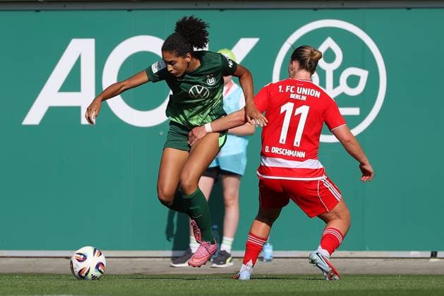 VfL Union Berlin, Women Wolfsburg, 10 08 2025, FOOTBALL VfL Wolfsburg vs Union Berlin, Test match, Season 2025 26 Cora Zicai VfL Wolfsburg , Dina Orschmann Union Berlin Wolfsburg