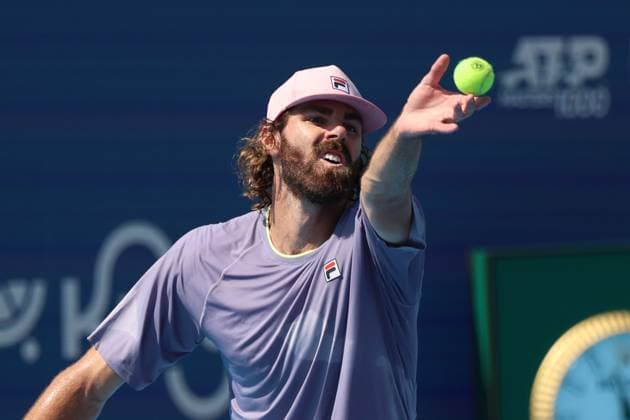 August 10, 2025, Mason, Ohio, United States: REILLY OPELKA of USA during the match against A. De Minaur of Australia in the second round of the Cincinnati Open at the Lindner Family Tennis Center. Mason, Ohio. Mason United States - ZUMAc278 20250810_zsp_c278_006 Copyright: xMarcinxCholewinskix