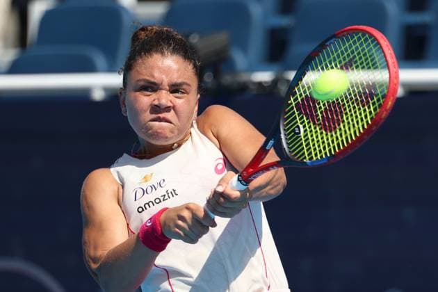 August 10, 2025, Mason, Ohio, United States: JASMINE PAOLINI of Italy during the match against M. Sakkari of Greece in the second round of the Cincinnati Open at the Lindner Family Tennis Center. Mason, Ohio. Mason United States - ZUMAc278 20250810_zsp_c278_008 Copyright: xMarcinxCholewinskix