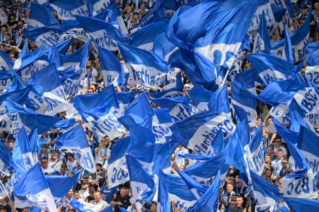GER, Berlin, Soccer, Hertha BSC vs Karlsruher SC, KSC, DFB, 2 Bundesliga, Season 2025 2026, 10 08 25 v l Hertha fans with flags, scarves, banners, DFB DFL REGULATIONS PROHIBIT ANY USE OF PHOTOGRAPHS AS IMAGE SEQUENCES AND OR QUASI VIDEO, Copyright: HMBxMedia UwexKoch