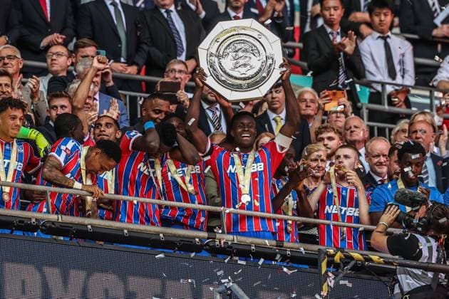 The FA Community Shield Crystal Palace vs Liverpool Crystal Palace lift the FA Community Shield during the The FA Community Shield match Crystal Palace vs Liverpool at Wembley Stadium, London, United Kingdom, 10th August 2025 (Photo by Alfie Cosgrove News Images) London Wembley Stadium Greater London United Kingdom Copyright: xAlfiexCosgrove NewsxImagesx