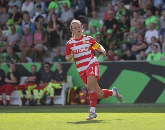 Lisa Heiseler 1 FC Union Berlin Soccer, Women, Season 2025 2026, 1 Liga, Google Pixel Women Bundesliga, VfL Wolfsburg vs Union Berlin, Season preparation, Test match, 0 2, Fanfest DFL REGULATIONS PROHIBIT ANY USE OF PHOTOGRAPHS AS IMAGE SEQUENCES AND OR QUASI VIDEO