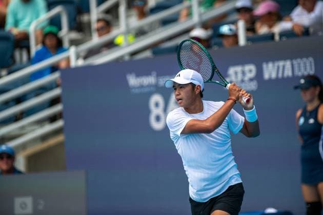 Cincinnati Open: Andrey Rublev V Learner Tien Learner Tien is seen during his second-round match at the Cincinnati Open in Mason, Ohio, on August 10, 2025. Mason Ohio United States  Copyright: xJasonxWhitmanx originalFilename:whitman-cincinna250810_npRFo.jpg