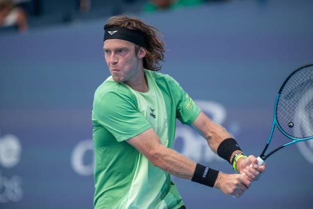 Cincinnati Open: Andrey Rublev V Learner Tien Andrey Rublev is seen during his second-round match at the Cincinnati Open in Mason, Ohio, on August 10, 2025. Mason Ohio United States  Copyright: xJasonxWhitmanx originalFilename:whitman-cincinna250810_npALK.jpg