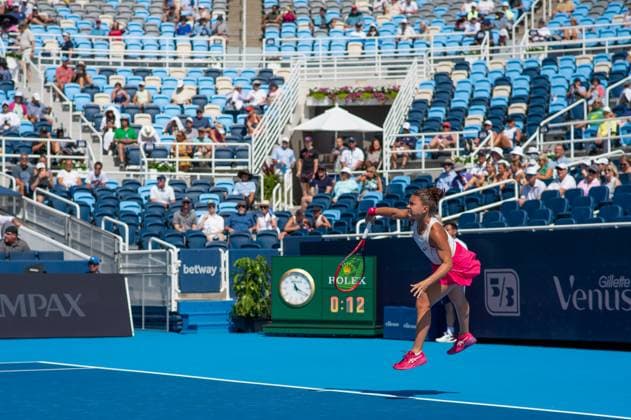 Cincinnati Open: Jasmine Paolini V Maria Sakkari Jasmine Paolini is seen during her second-round match at the Cincinnati Open in Mason, Ohio, on August 10, 2025. Mason Ohio United States  Copyright: xJasonxWhitmanx originalFilename:whitman-cincinna250810_npatq.jpg