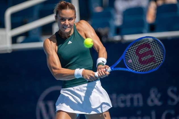 Cincinnati Open: Jasmine Paolini V Maria Sakkari Maria Sakkari is seen during her second-round match at the Cincinnati Open in Mason, Ohio, on August 10, 2025. Mason Ohio United States  Copyright: xJasonxWhitmanx originalFilename:whitman-cincinna250810_npL3u.jpg