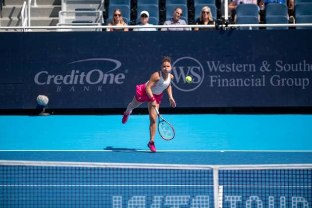 Cincinnati Open: Jasmine Paolini V Maria Sakkari Jasmine Paolini is seen during her second-round match at the Cincinnati Open in Mason, Ohio, on August 10, 2025. Mason Ohio United States  Copyright: xJasonxWhitmanx originalFilename:whitman-cincinna250810_npvGY.jpg