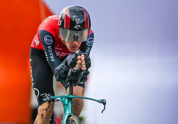 82nd Tour De Pologne 2025 - Stage 7 WIELICZKA, POLAND AUGUST 10: Miles Scotson of Australia, riding for Arkà a - B&B Hotels Team, races through the final kilometer of Stage 7, a 12.5 km individual time trial from Wieliczka to Wieliczka, during the 82nd Tour de Pologne, in Wieliczka, Lesser Poland Voivodeship, Poland, on August 10, 2025. Wieliczka Poland Copyright: xArturxWidakx originalFilename:widak-82ndtour250810_npifW.jpg